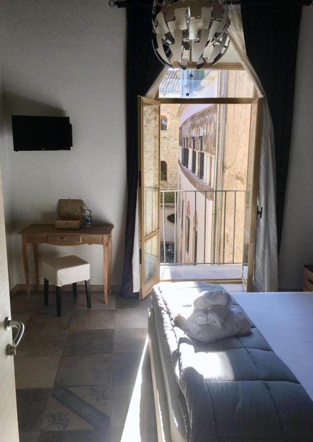 B&B Palazzo Fruscione Salernes Extérieur photo