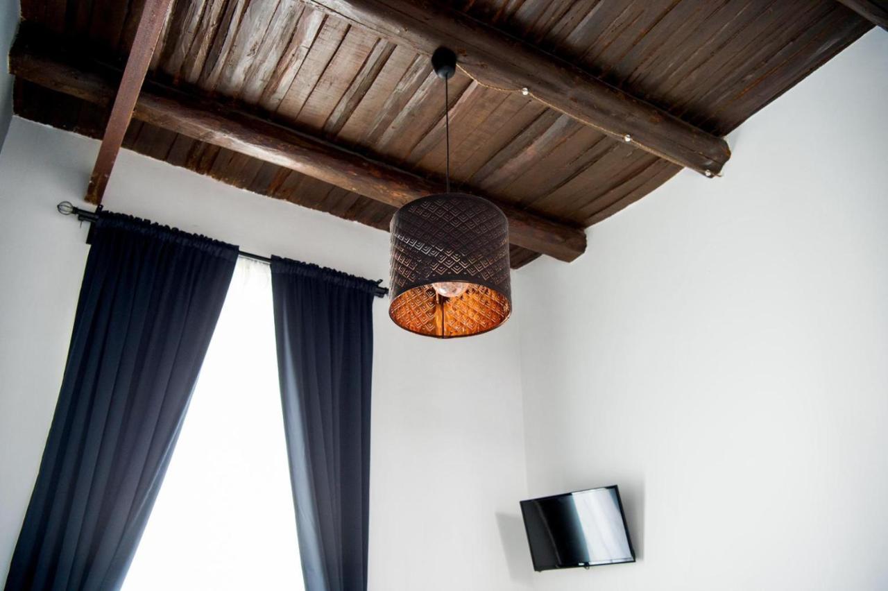 B&B Palazzo Fruscione Salernes Chambre photo
